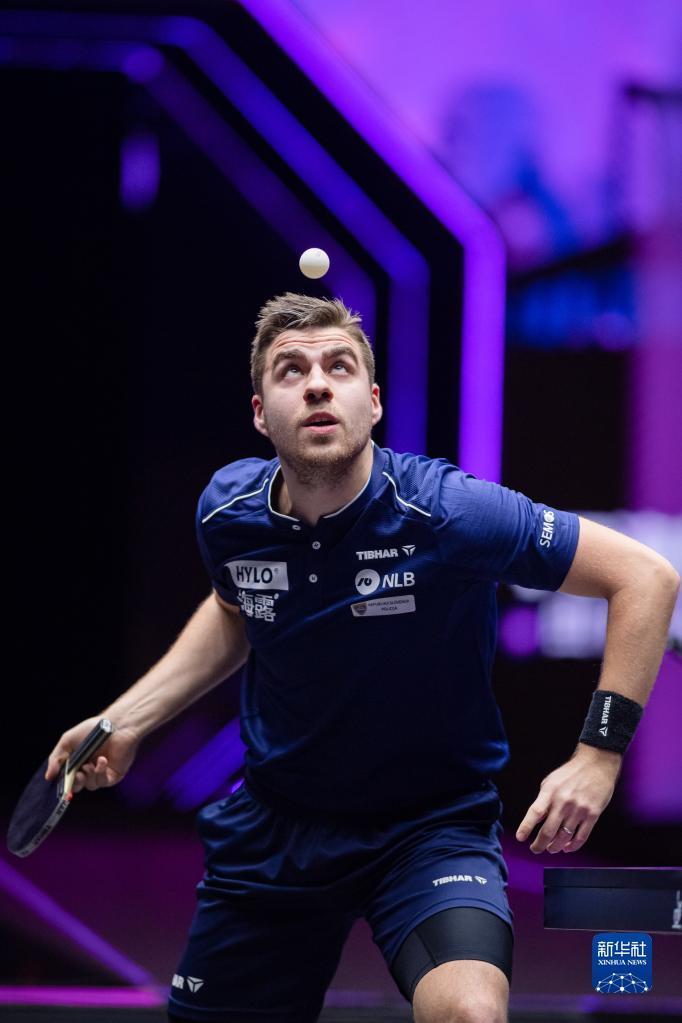 但西蒙斯告 但西蒙斯告